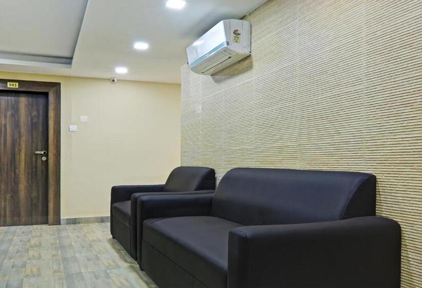 בית מלון כפרי Treebo Raj Inn Lalpur