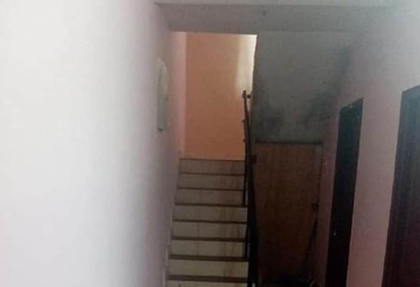 Отель Fabexpress Corner Stone