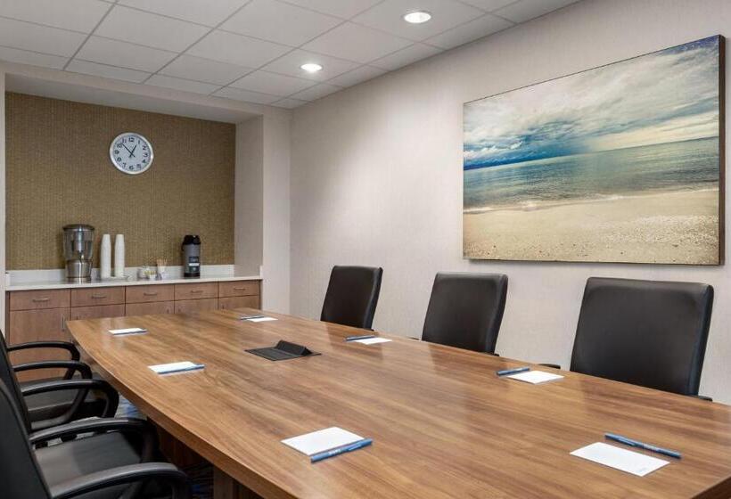 בית מלון כפרי Fairfield By Marriott Inn & Suites Bonita Springs