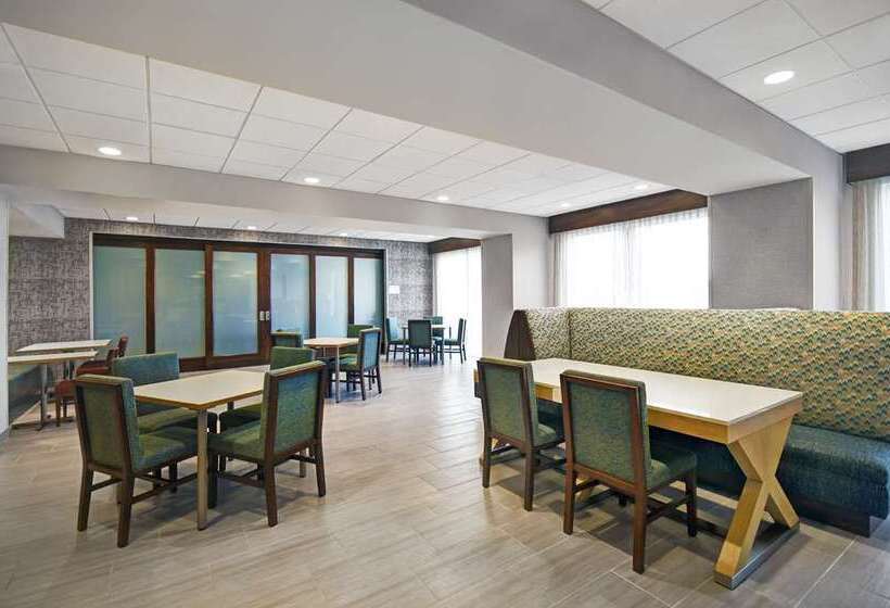 בית מלון כפרי Hampton Inn Las Vegas Strip South, Nv