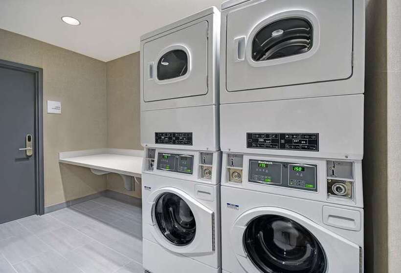 בית מלון כפרי Hampton Inn Las Vegas Strip South, Nv