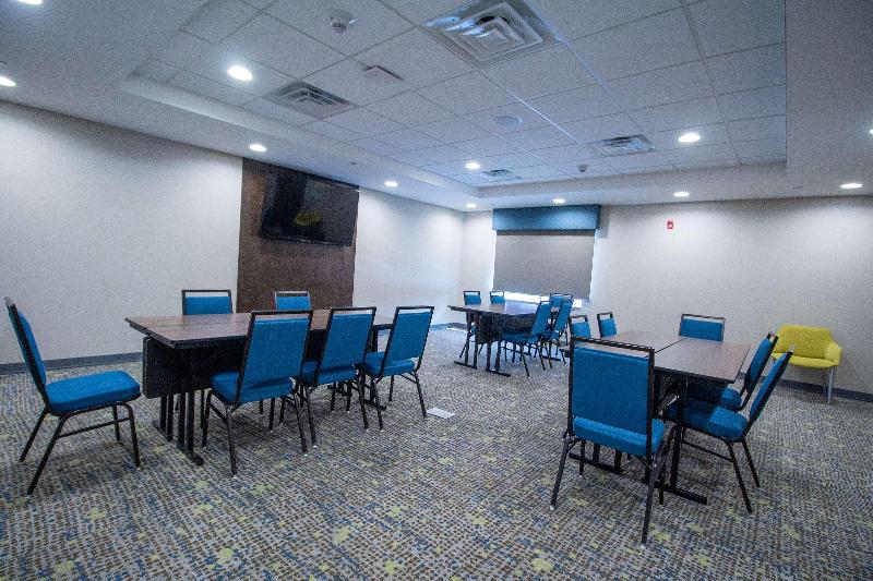 فندق Hampton Inn & Suites North Attleboro