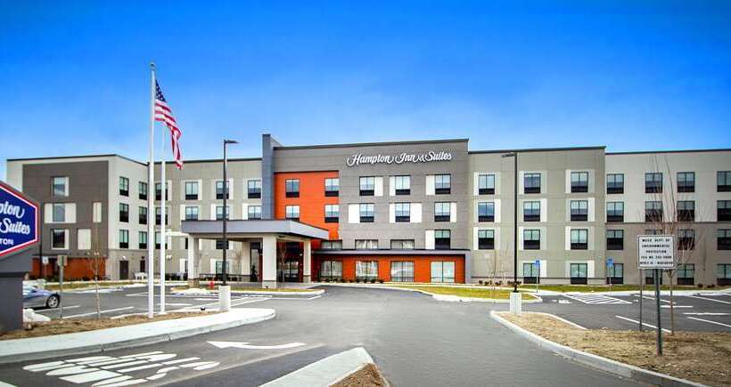 فندق Hampton Inn & Suites North Attleboro