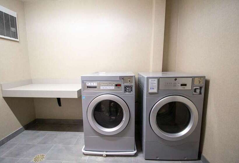 فندق Hampton Inn & Suites North Attleboro