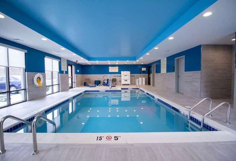 فندق Hampton Inn & Suites North Attleboro