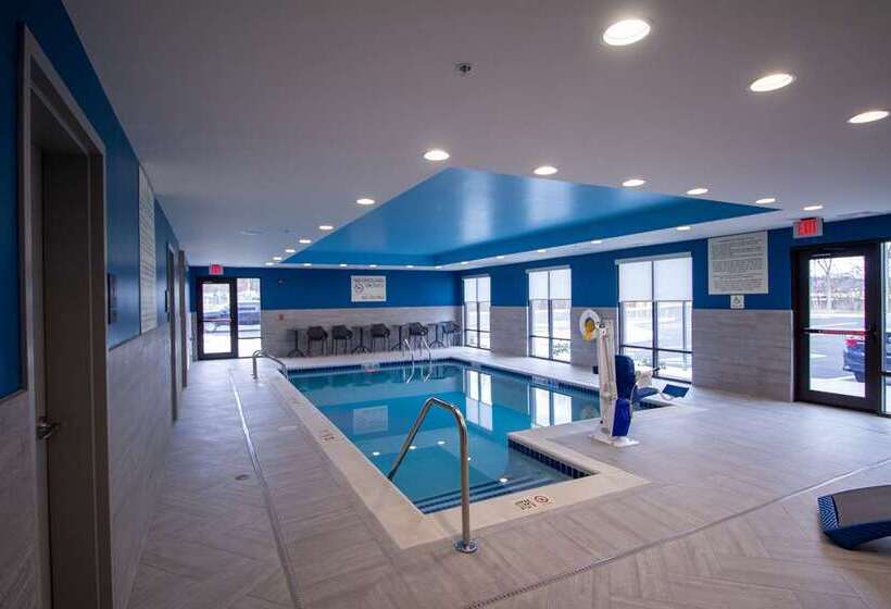 فندق Hampton Inn & Suites North Attleboro