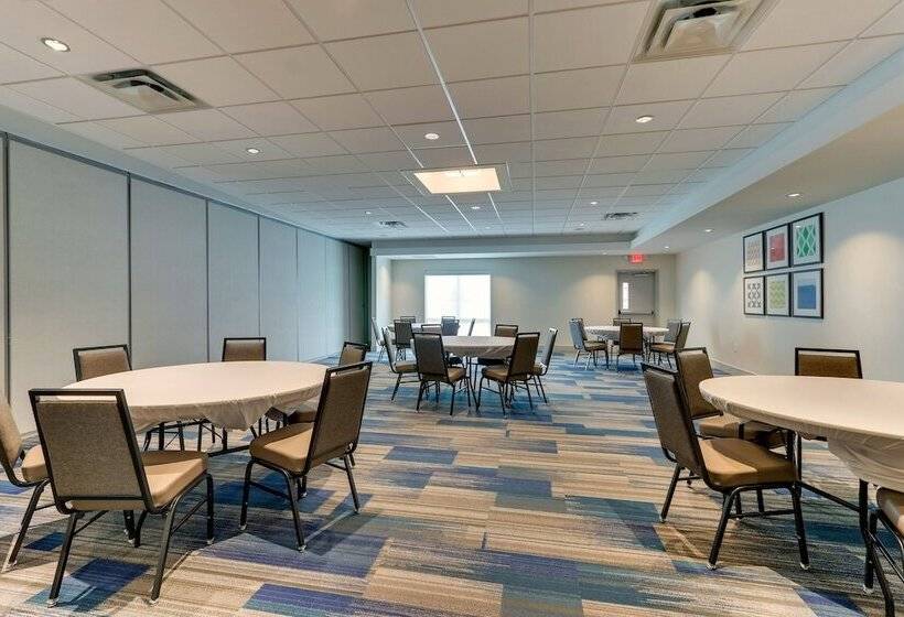 فندق Holiday Inn Express & Suites   Dawsonville, An Ihg