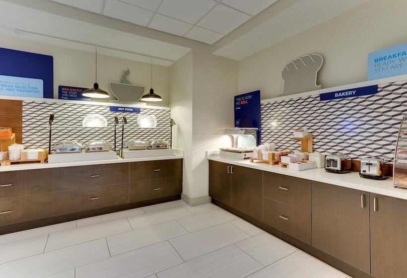 فندق Holiday Inn Express & Suites   Dawsonville, An Ihg