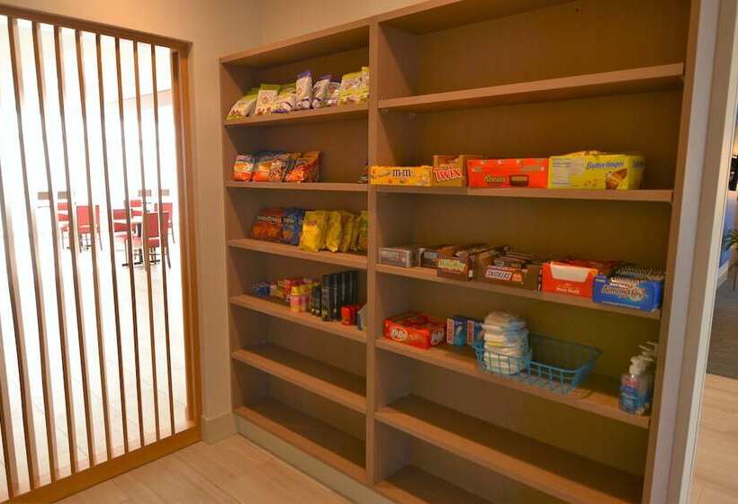 ホテル Holiday Inn Express & Suites Onalaska La Crosse Area By Ihg