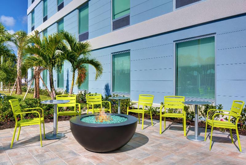 فندق Home2 Suites By Hilton Fort Myers Colonial Blvd