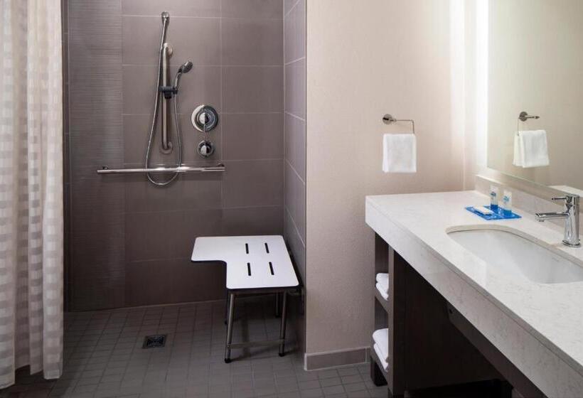 בית מלון כפרי Hyatt House Tallahassee Capitol University