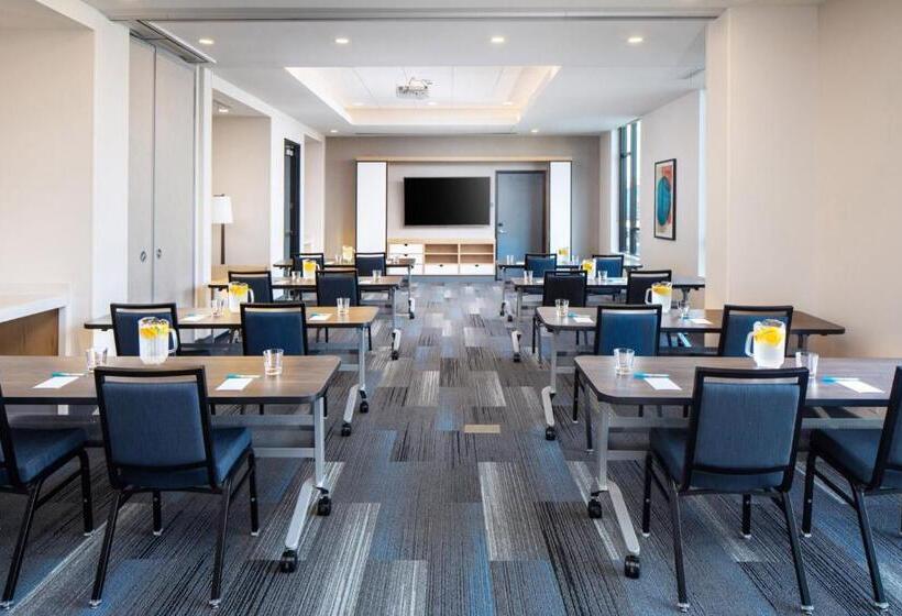 בית מלון כפרי Hyatt House Tallahassee Capitol University