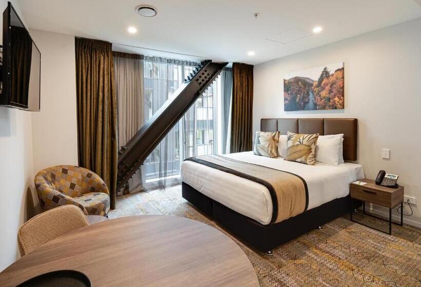 هتل La Quinta By Wyndham Remarkables Park Queenstown