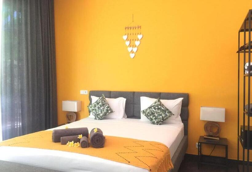 בית מלון כפרי Le Chien Rouge