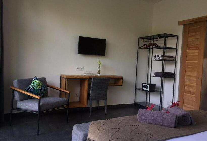 בית מלון כפרי Le Chien Rouge