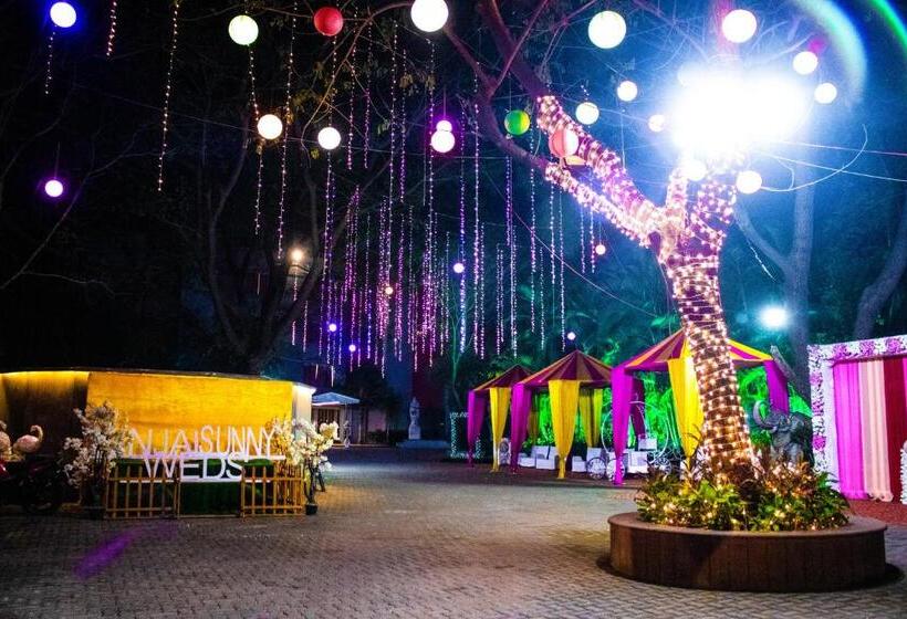 בית מלון כפרי Monteria Resort