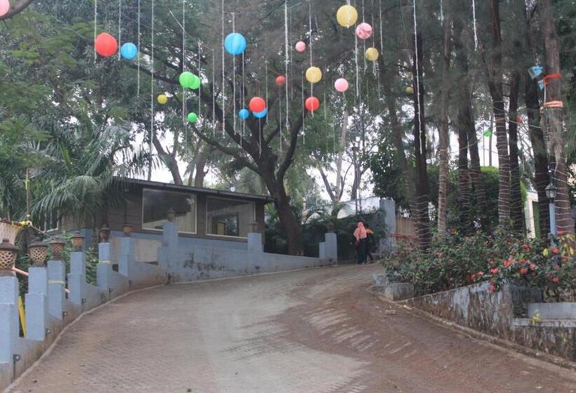 בית מלון כפרי Monteria Resort