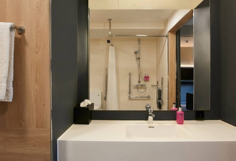 ホテル Moxy Chester