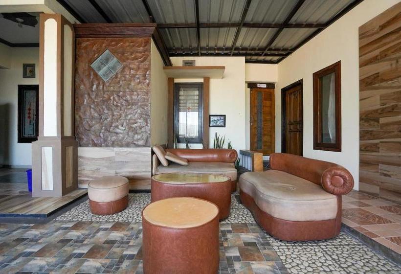 فندق Oyo 1087 Homestay Potato House