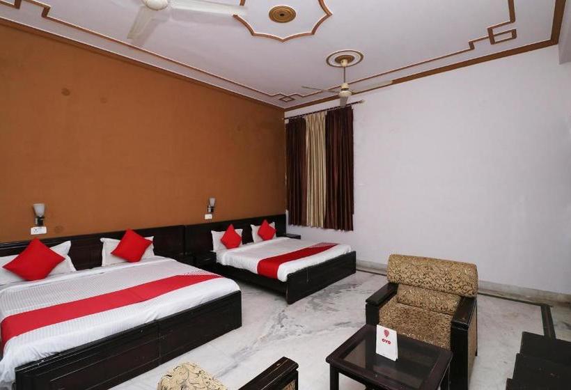 فندق Oyo 28193 Navya Inn