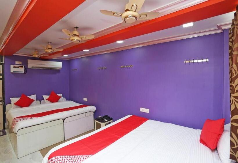 בית מלון כפרי Oyo 36039 Sri Vinayak Residency