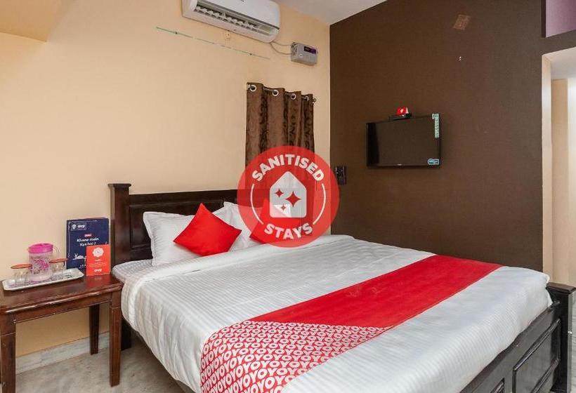 בית מלון כפרי Oyo 36626 Eden Residency