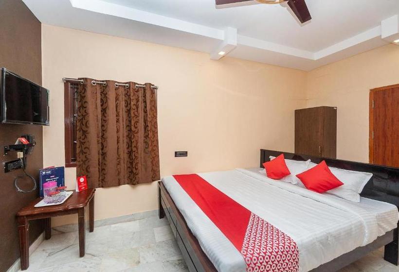 בית מלון כפרי Oyo 36626 Eden Residency