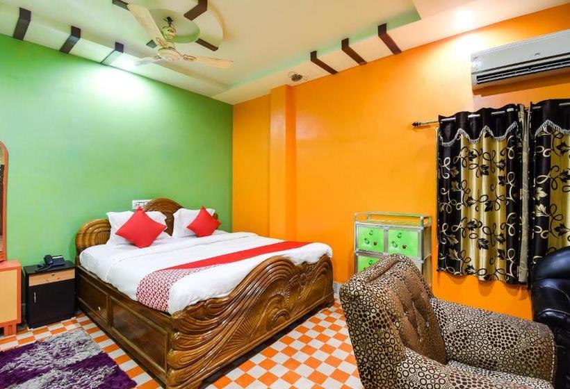 ホテル Oyo 44160  Sahana