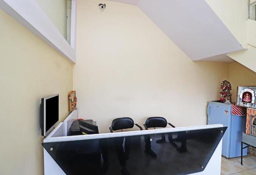 ホテル Oyo 44996  Shri Shubhmangalam