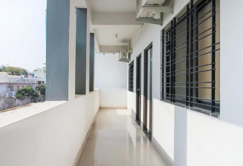 فندق Oyo 46968 Mahakal Inn