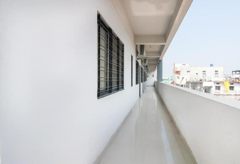 فندق Oyo 46968 Mahakal Inn