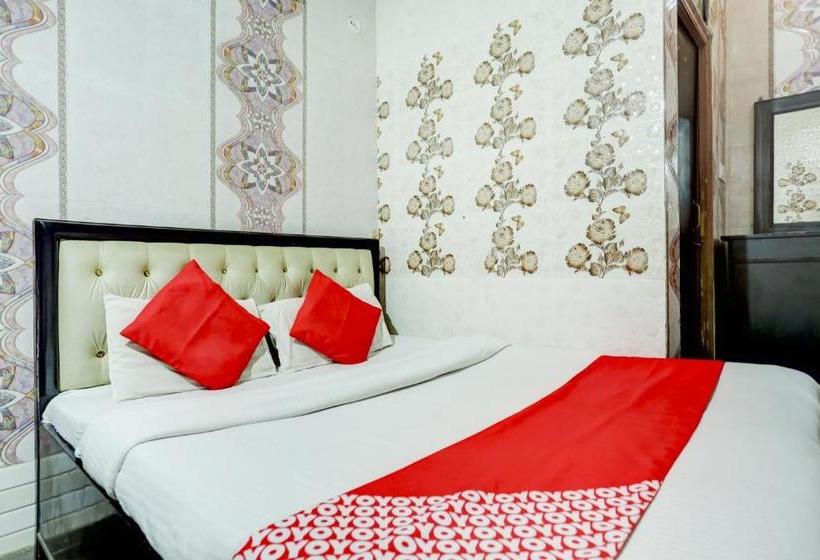 酒店 Oyo 76325 Mannat