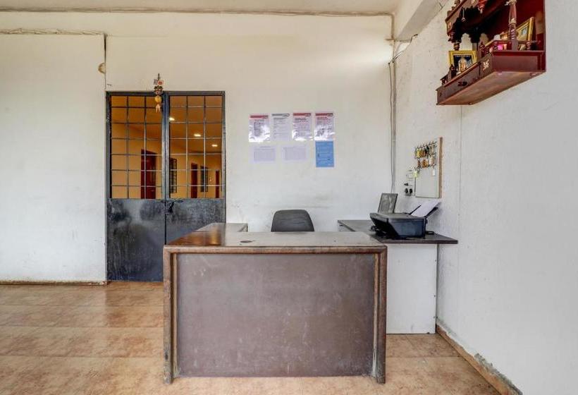 בית מלון כפרי Oyo 76538  Sai Residency