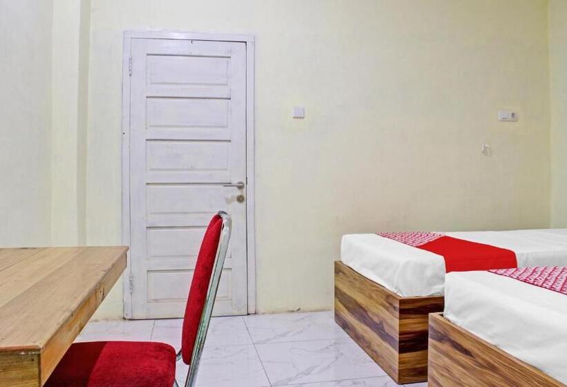 ホテル Oyo 90112  Permata Inn