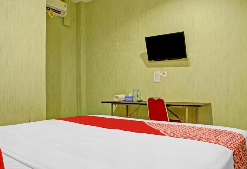 ホテル Oyo 90112  Permata Inn