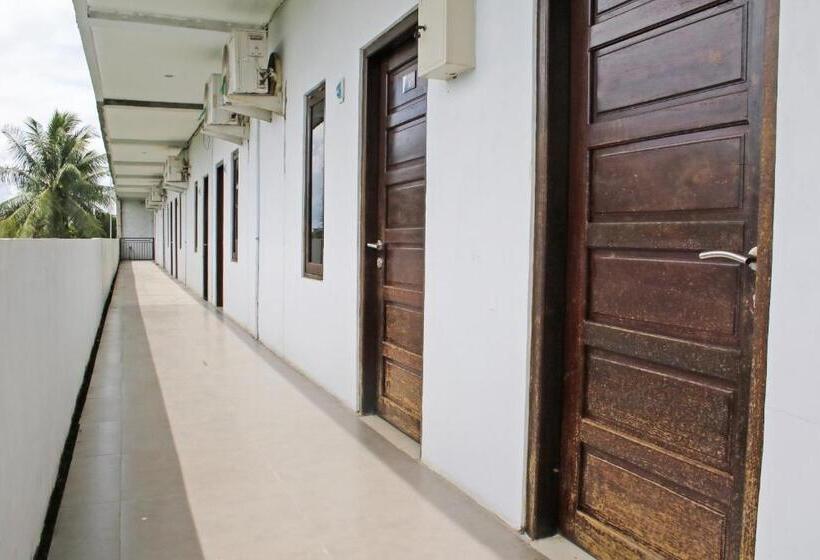 ホテル Oyo 90112  Permata Inn