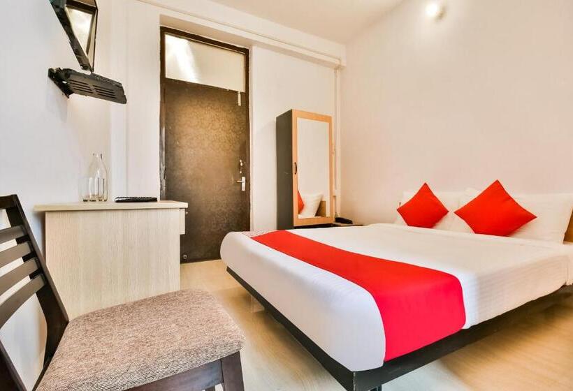 호텔 Oyo Flagship 76387 Ag Colony