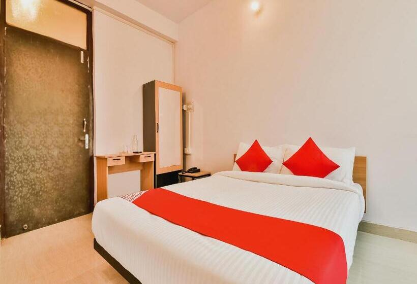 호텔 Oyo Flagship 76387 Ag Colony