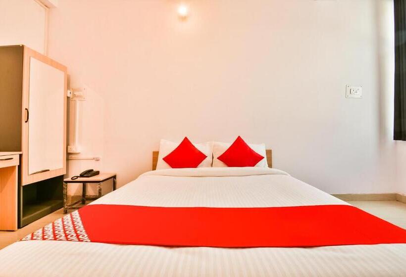 호텔 Oyo Flagship 76387 Ag Colony