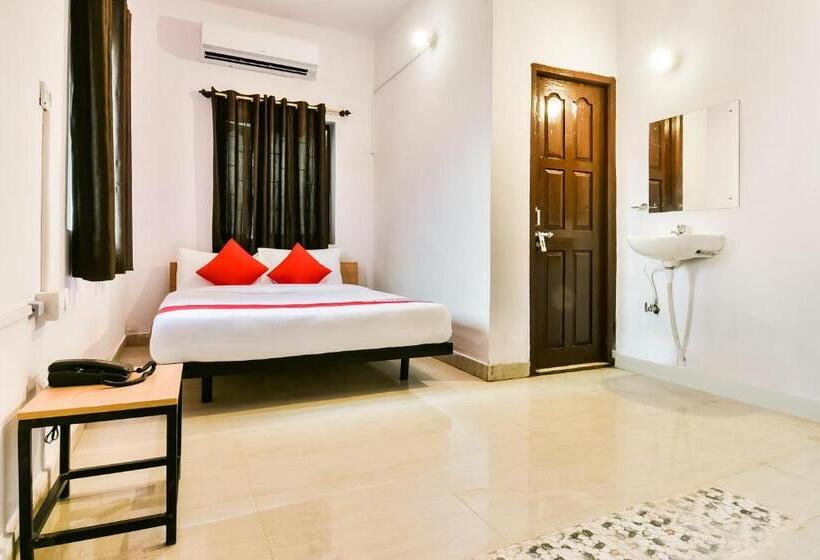 호텔 Oyo Flagship 76387 Ag Colony