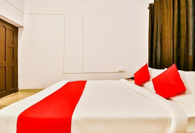 호텔 Oyo Flagship 76387 Ag Colony