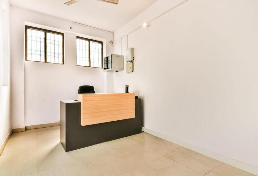 호텔 Oyo Flagship 76387 Ag Colony