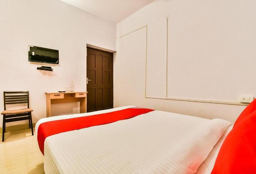 호텔 Oyo Flagship 76387 Ag Colony