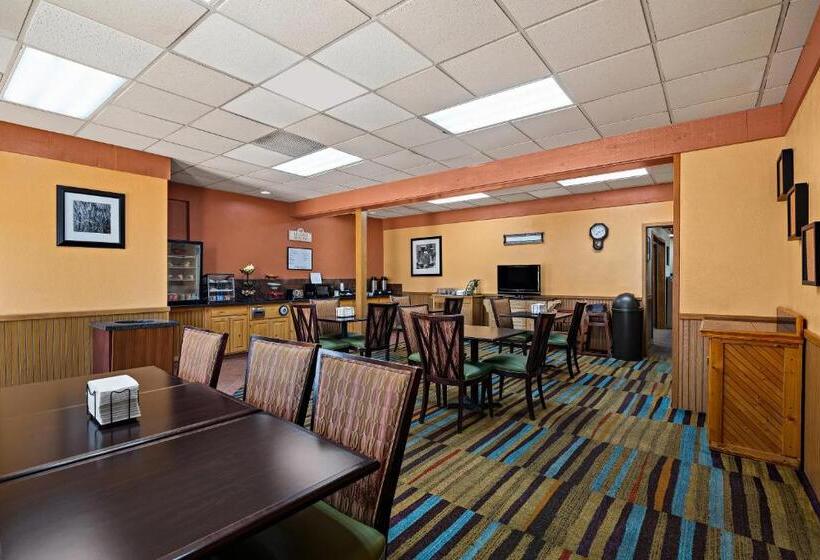 Отель Rodeway Inn