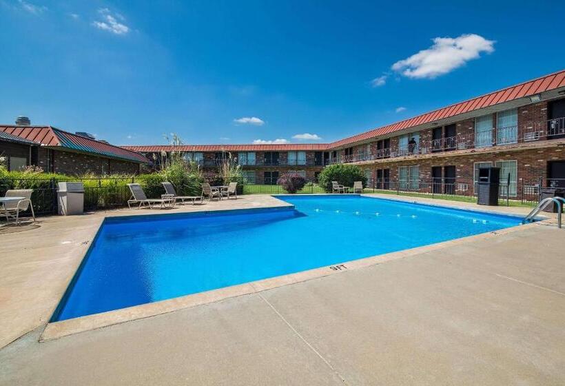 Отель Rodeway Inn