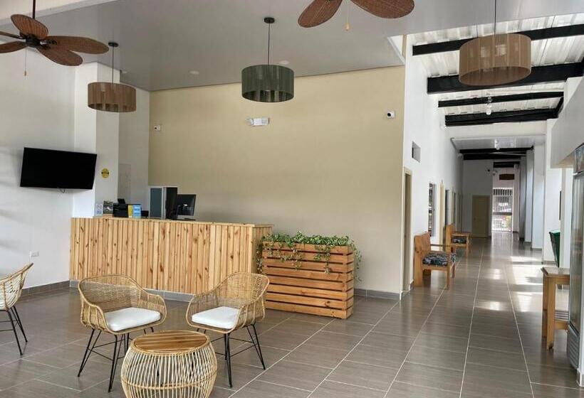 בית מלון כפרי Santa Clara Doradal