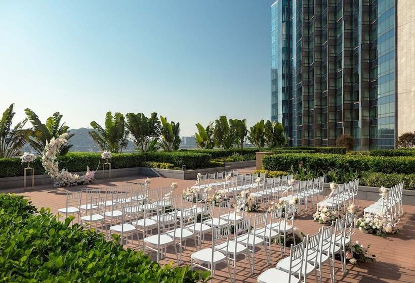 هتل Sheraton Hong Kong Tung Chung