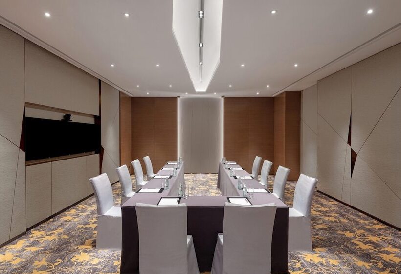 هتل Sheraton Hong Kong Tung Chung