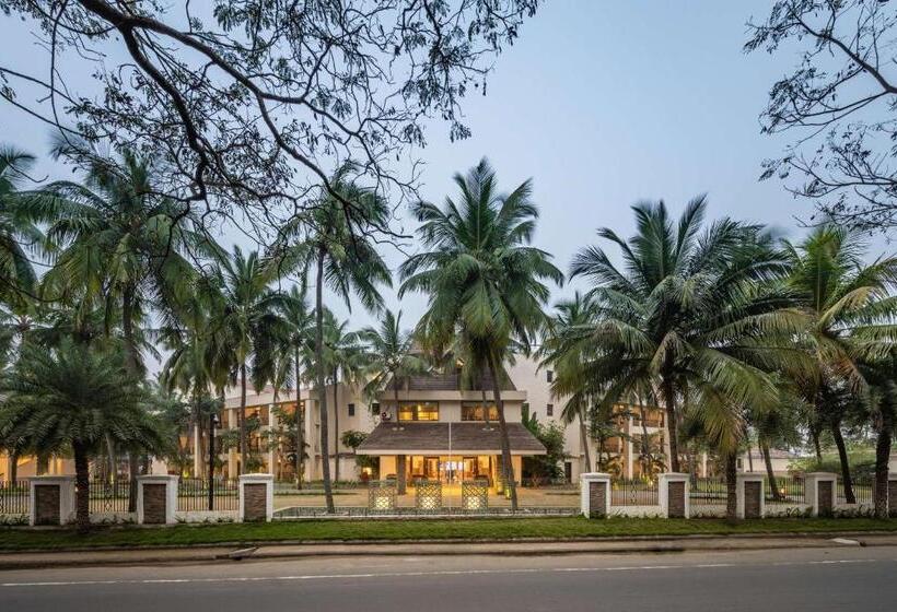 בית מלון כפרי Silver Waves Resort & Spa Daman