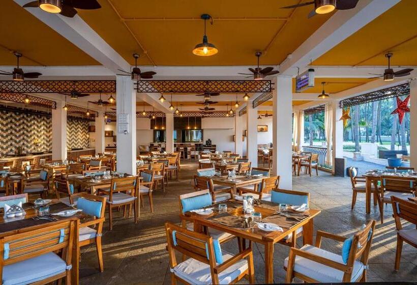 בית מלון כפרי Silver Waves Resort & Spa Daman